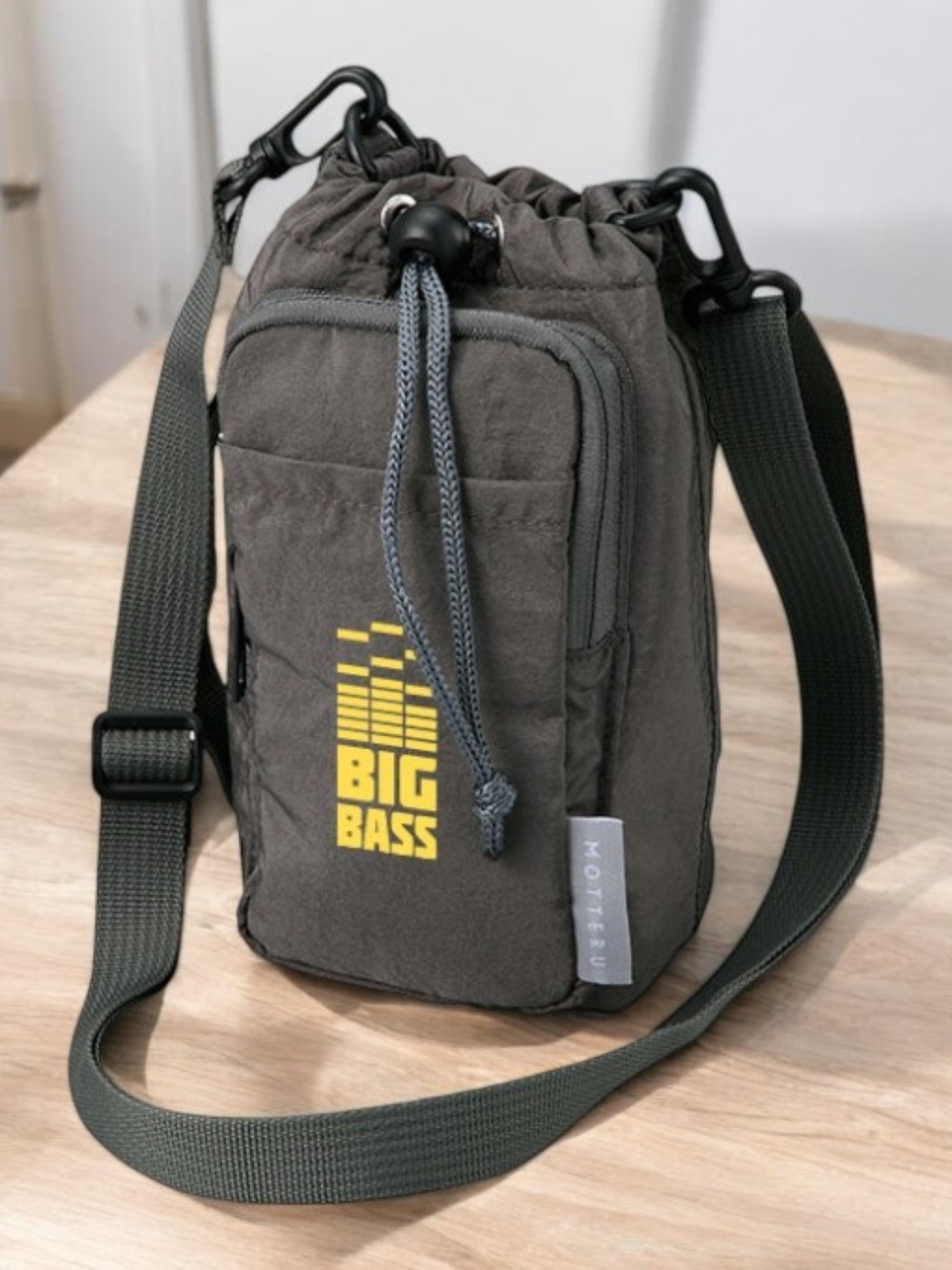 クーラーボトルホルダーサコッシュ