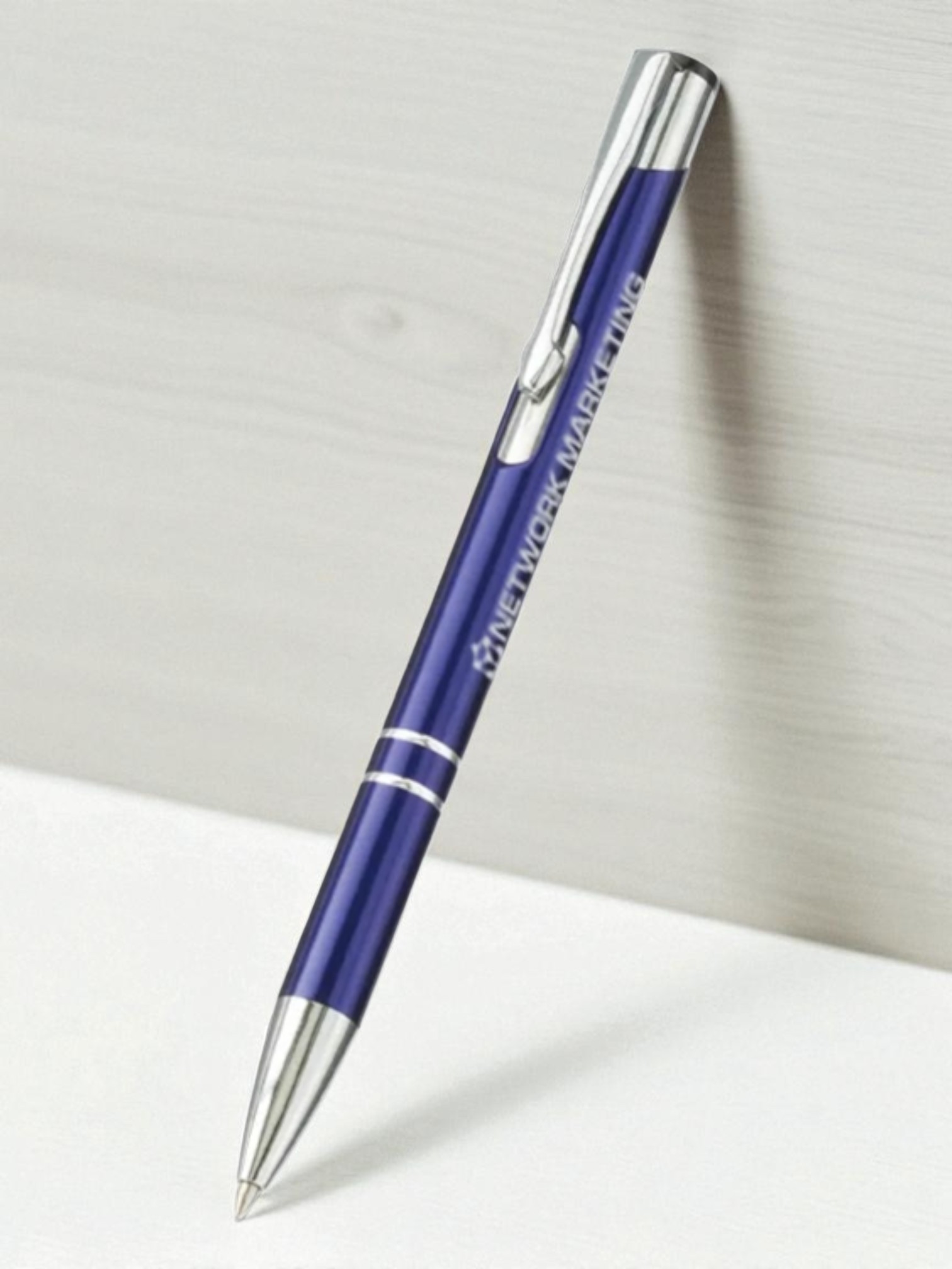 スタイリッシュメタルボールペン