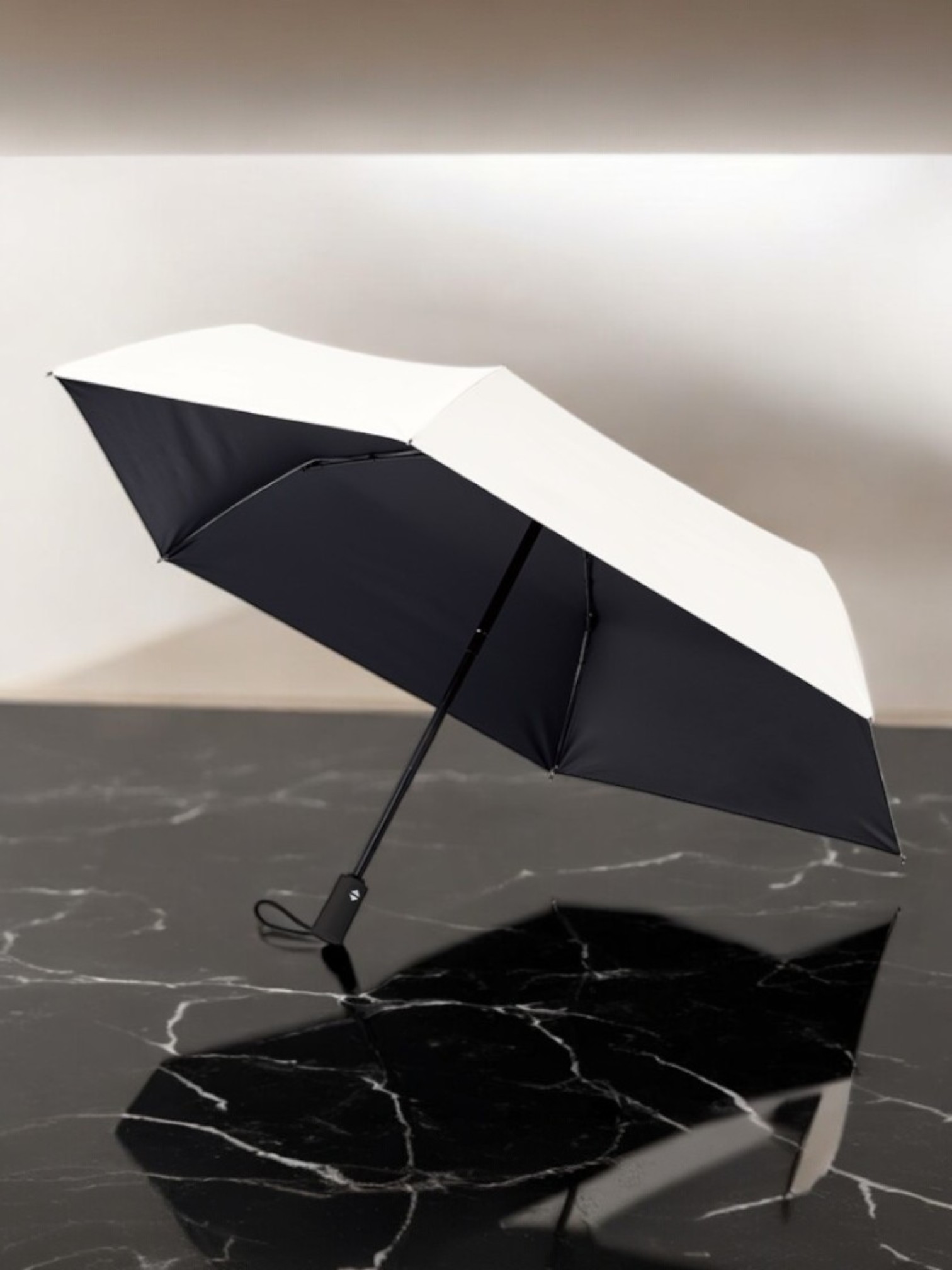 自動開閉遮光折りたたみ傘（軽量タイプ）