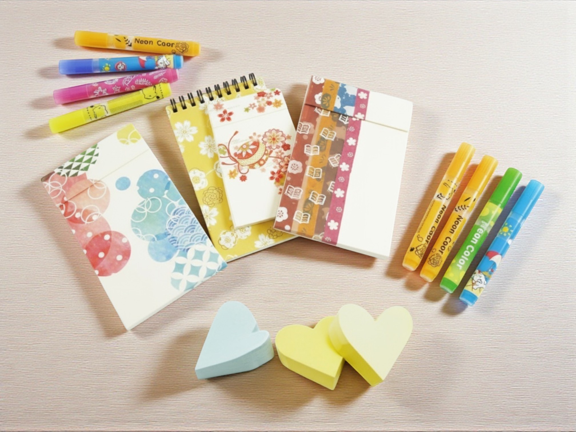 フルオーダー文房具のイメージ：ボールペンとノートのセット